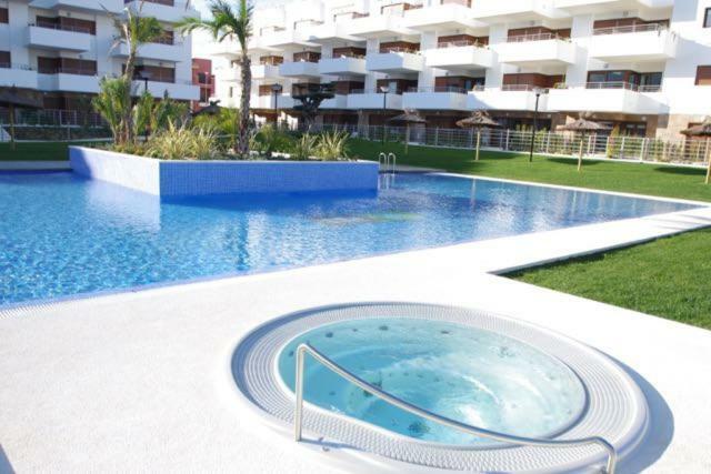 Oriuelha Costa Terrazas De Campoamor Dehesa de Campoamor  Esterno foto